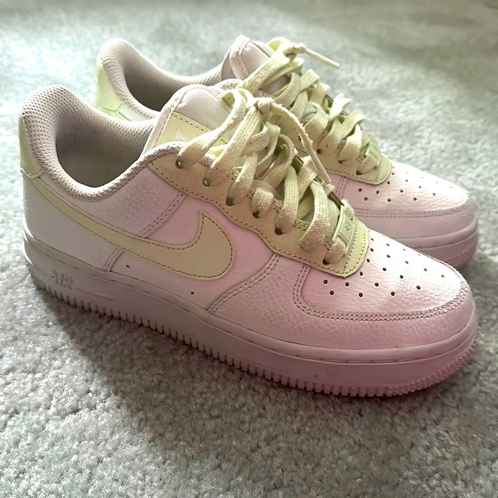 Kid Nike Air Forces.